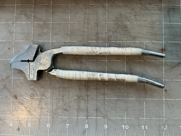 photo of Schein 200 lasting pliers