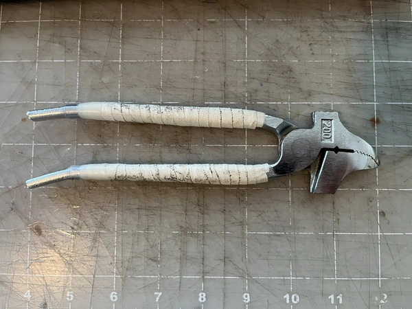 photo of Schein 200 lasting pliers